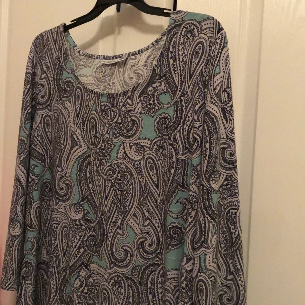 Croft & Barrow xl slinky paisley top